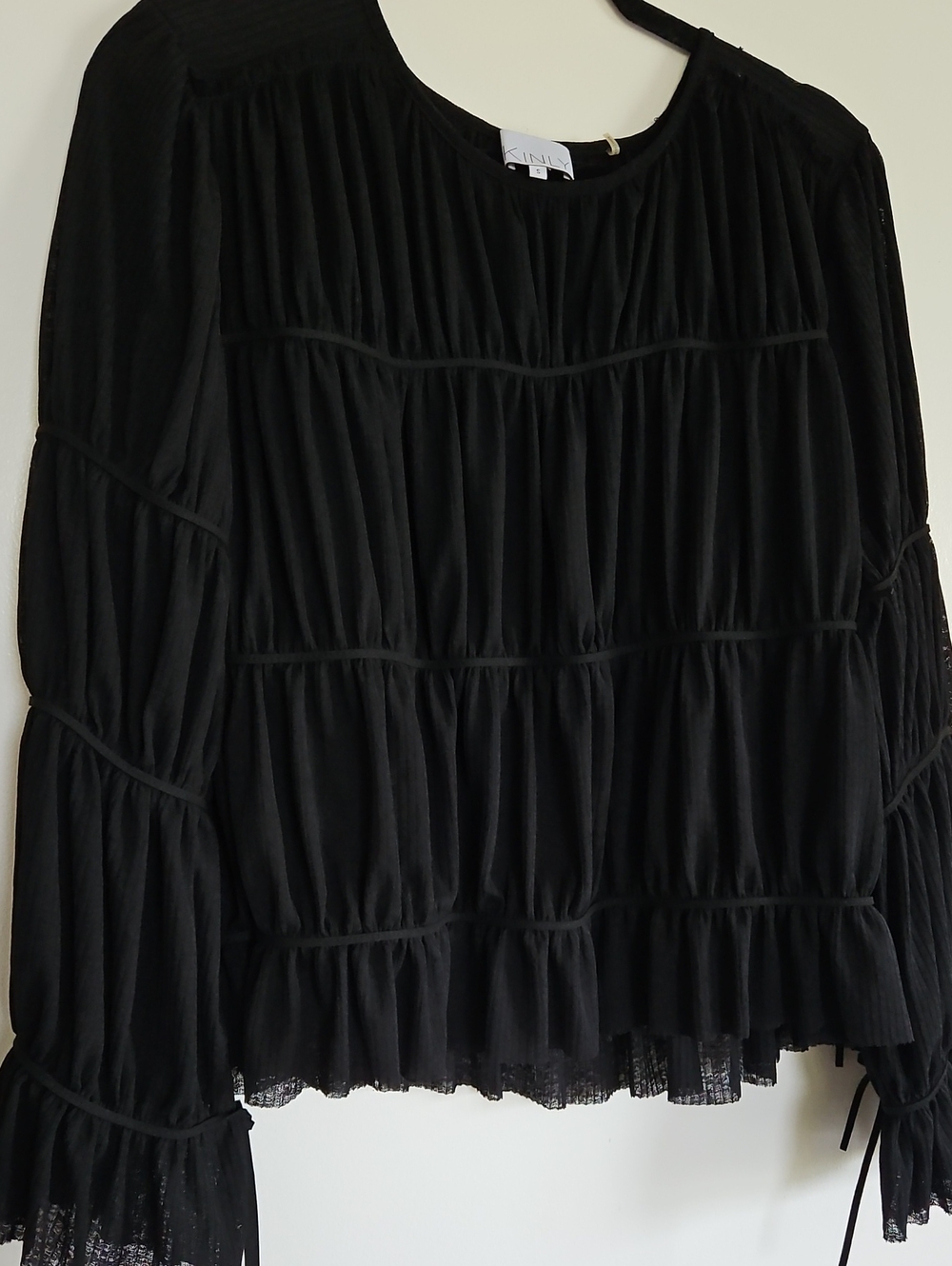 Kinly Ruched Top Size Small - Picture 3 of 11